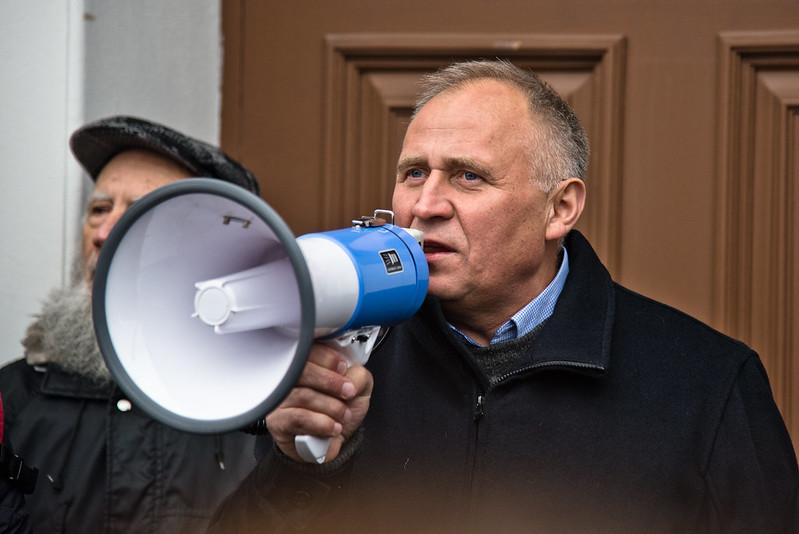 Brief-Aktion zum 1. Mai: Schreibe dem in Belarus inhaftierten Mikalai Statkevich