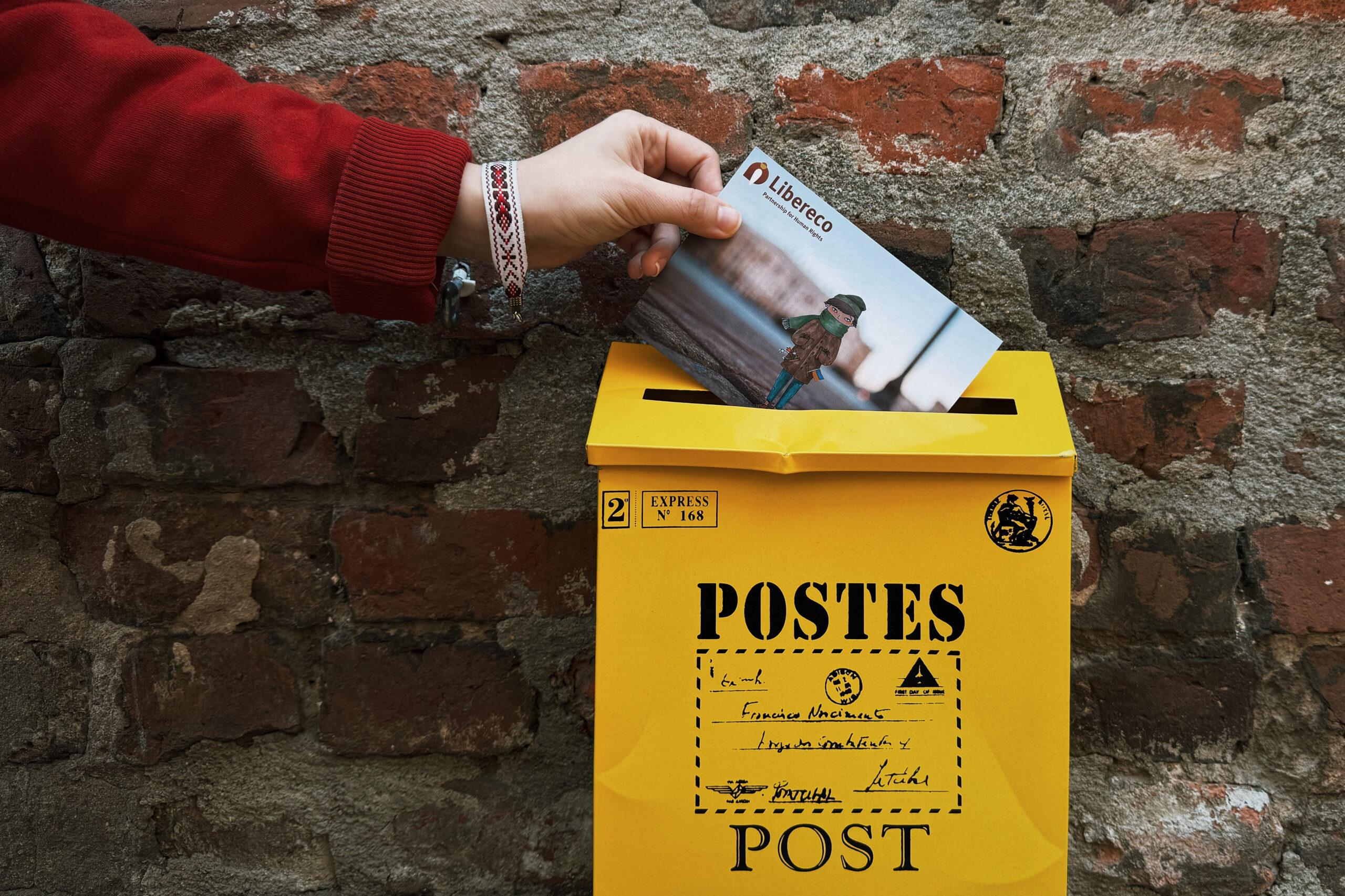 Writing letters to prison: How to support Ukrainians in Russian captivity